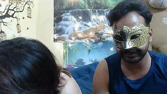 Snapshot of Cutehornycouples chatting on 24, 12, 2024 Cutehornycouples online show from 24, 12, 2024