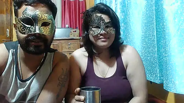 Snapshot of Cutehornycouples chatting on 19, 2, 2025 Cutehornycouples online show from 19, 2, 2025