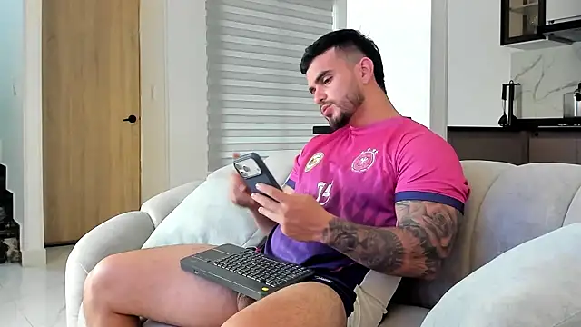 Ricardogo19 online show from 12, 1, 2026