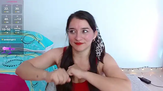 Snapshot of Emelyross_ chatting on 23, 4, 2026 Emelyross online show from 23, 4, 2026