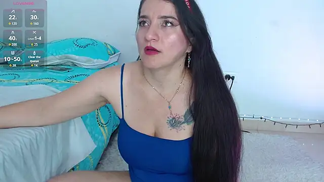 Snapshot of Emelyross_ chatting on 13, 7, 2026 Emelyross online show from 13, 7, 2026