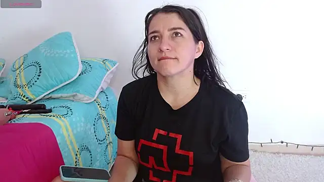 Emelyross  online show from 11, 3, 2026