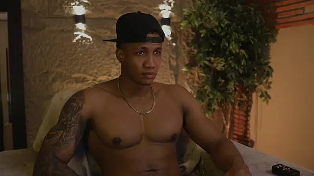 Logan Varela online show from 22, 10, 2025