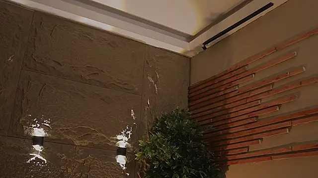 Logan Varela online show from 1, 11, 2025