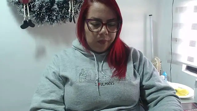 Rebecagiraut online show from 17, 12, 2025