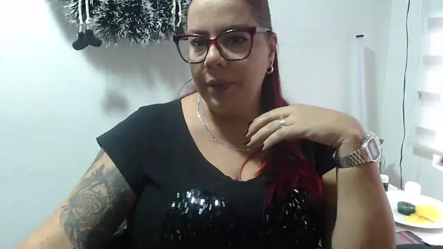 Rebecagiraut online show from 5, 12, 2025