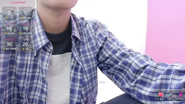 yourcuteneighbourr online show from 26, 11, 2025