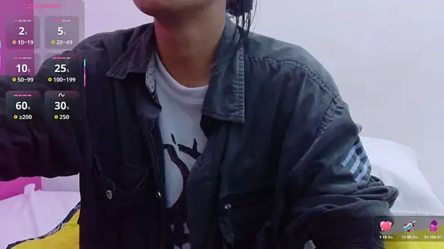 yourcuteneighbourr online show from 17, 10, 2025