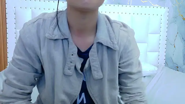 yourcuteneighbourr online show from 13, 1, 2026