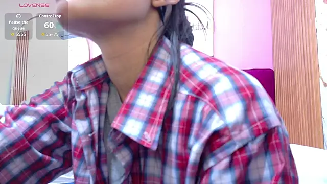 yourcuteneighbourr online show from 1, 4, 2026