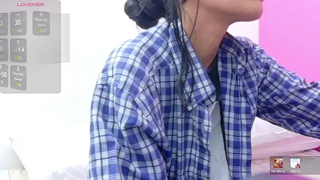 yourcuteneighbourr online show from 25, 2, 2026