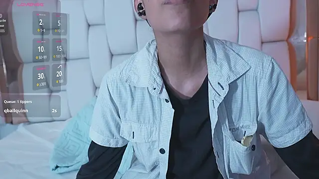 yourcuteneighbourr online show from 17, 4, 2026