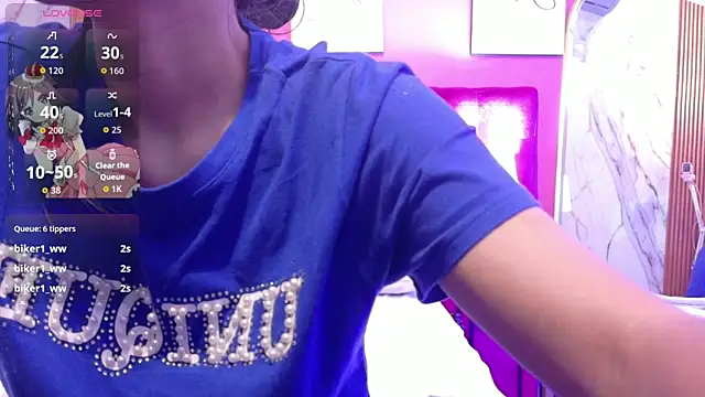 yourcuteneighbourr online show from 23, 4, 2026