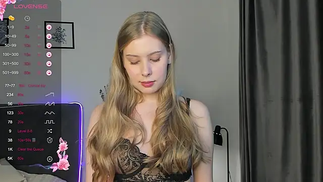 elliediaz online show from 14, 10, 2025