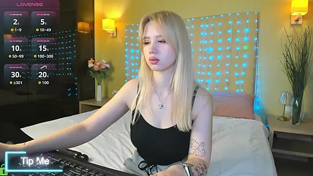Valerie Woods online show from 19, 5, 2026