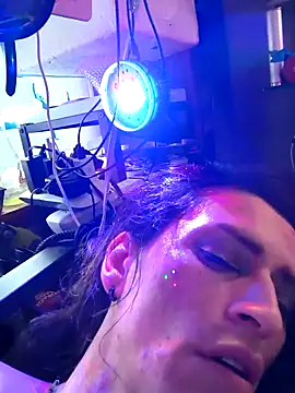 gurlnips online show from 20, 2, 2026