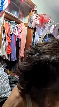 gurlnips online show from 26, 2, 2025