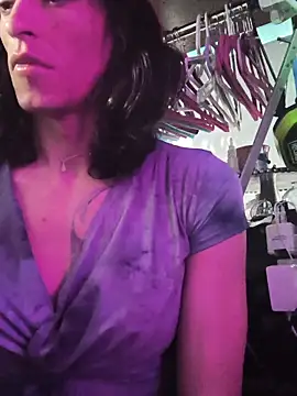 gurlnips online show from 7, 1, 2026