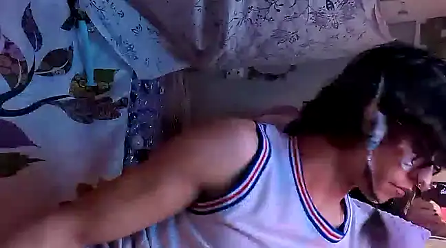 gurlnips online show from 25, 2, 2025