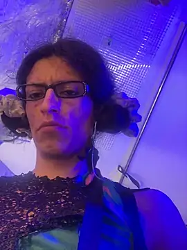 gurlnips online show from 10, 9, 2025
