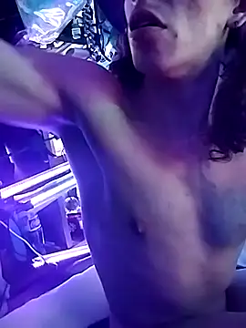 gurlnips online show from 16, 3, 2026