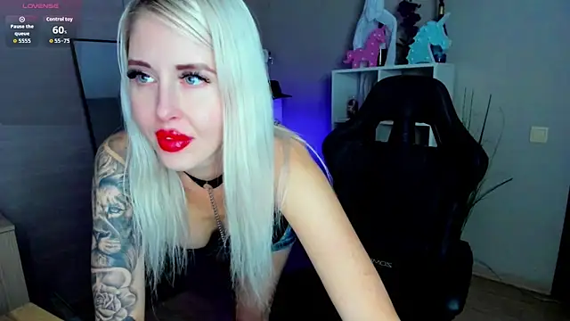 Snapshot of Mermaid_N chatting on 27, 11, 2025 Mermaid N online show from 27, 11, 2025