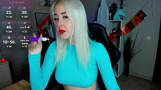 Snapshot of Mermaid_N chatting on 4, 11, 2025 Mermaid N online show from 4, 11, 2025