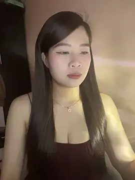 Snapshot of Bae1103 chatting on 8, 5, 2026 Bae1103 online show from 8, 5, 2026
