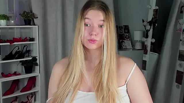 Rebecca Kelly online show from 18, 10, 2025