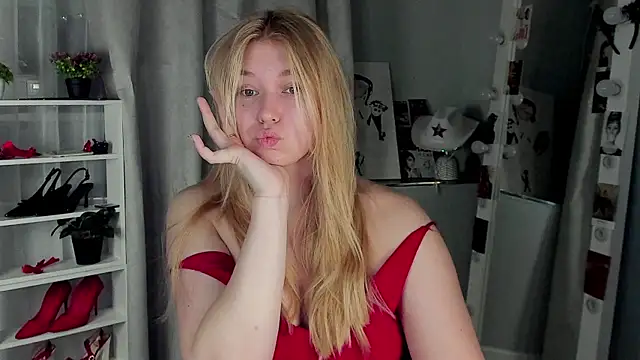 Rebecca Kelly online show from 21, 11, 2025