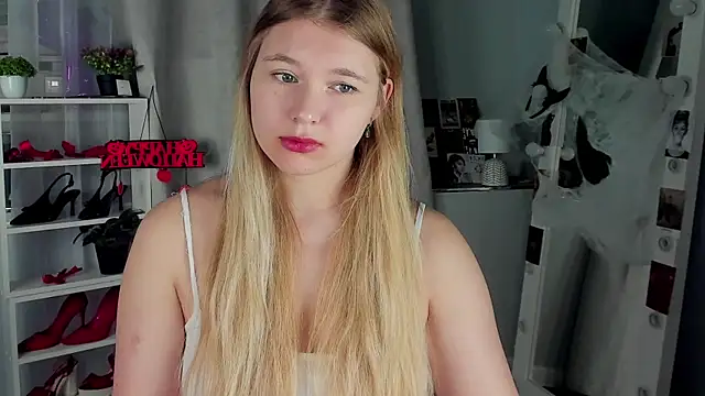 Rebecca Kelly online show from 1, 11, 2025