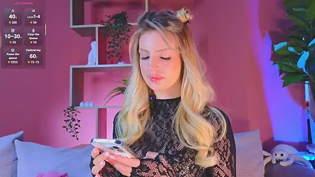 Snapshot of Grace_Gordon chatting on 21, 11, 2025 Grace Gordon online show from 21, 11, 2025