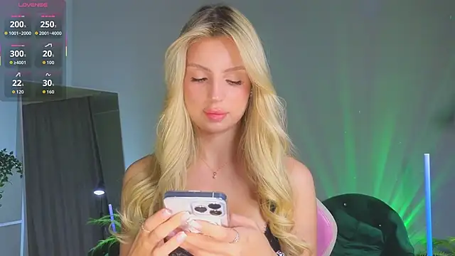 Snapshot of Grace_Gordon chatting on 19, 10, 2025 Grace Gordon online show from 19, 10, 2025