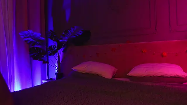 Liv Fay online show from 25, 10, 2025