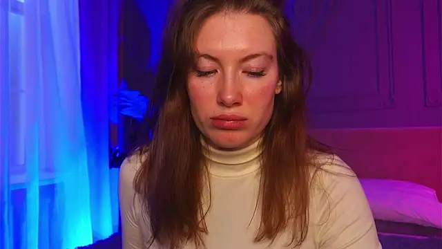 Liv Fay online show from 4, 10, 2025