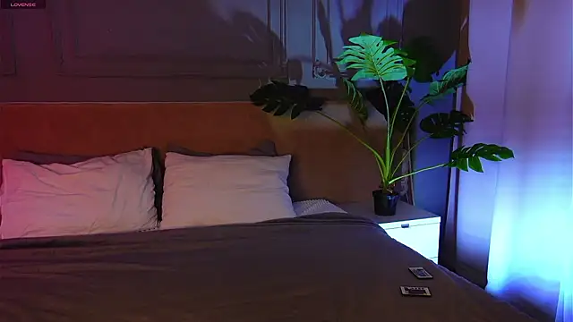 Liv Fay online show from 17, 2, 2026