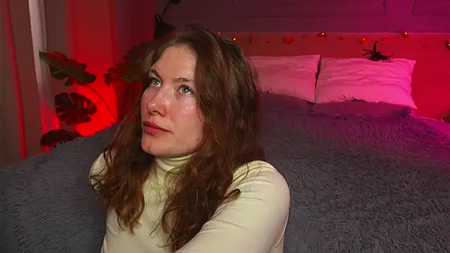 Liv Fay online show from 15, 10, 2025