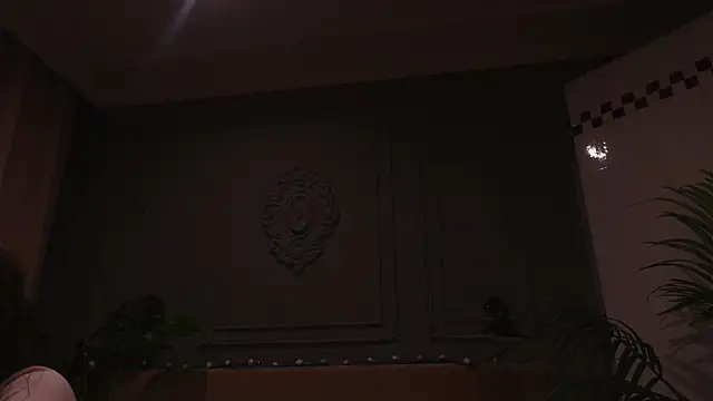 Liv Fay online show from 18, 12, 2025