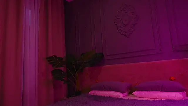 Liv Fay online show from 4, 11, 2025