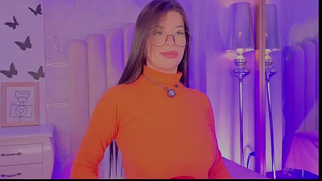Snapshot of Iara_Smith1 chatting on 4, 5, 2026 Iara Smith1 online show from 4, 5, 2026