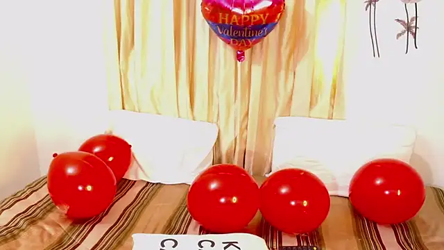 NahomyAndrews online show from 14, 2, 2026