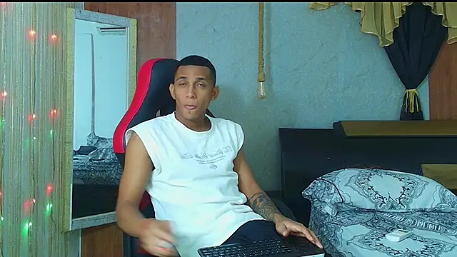 dominic smith  online show from 22, 6, 2026