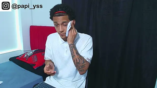 dominic smith  online show from 20, 11, 2025