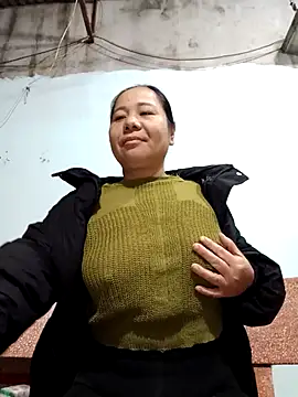 Queen 18200 online show from 11, 1, 2026