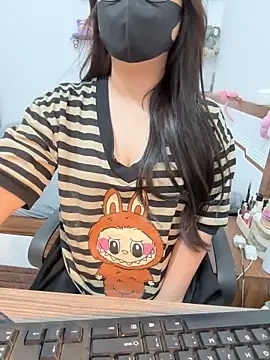 Jenni nana online show from 5, 3, 2025
