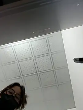 Jenni nana online show from 6, 3, 2025