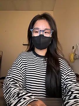 Jenni nana online show from 6, 10, 2025