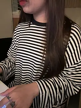 Jenni nana online show from 8, 2, 2026