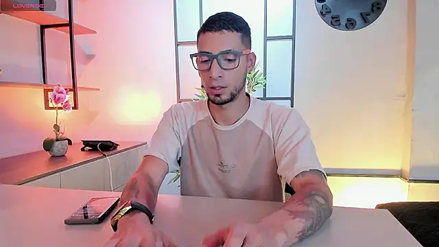 DrakeNeumann online show from 27, 2, 2026