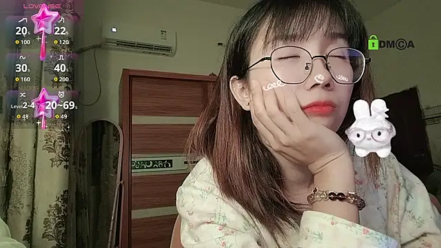 Lili 666 online show from 1, 11, 2025